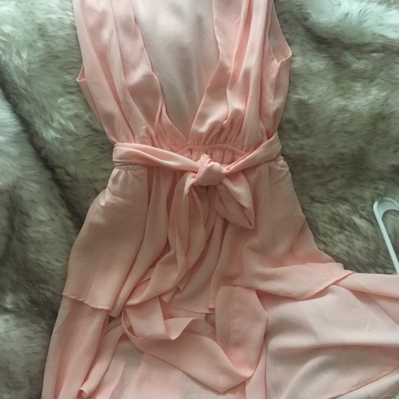 Revolve Dip It Low Pink Tiered Dress Small NWT - Picture 1 of 8